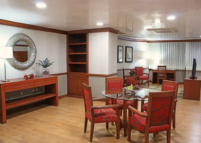 Hotel Perisur Amueblados 4*
